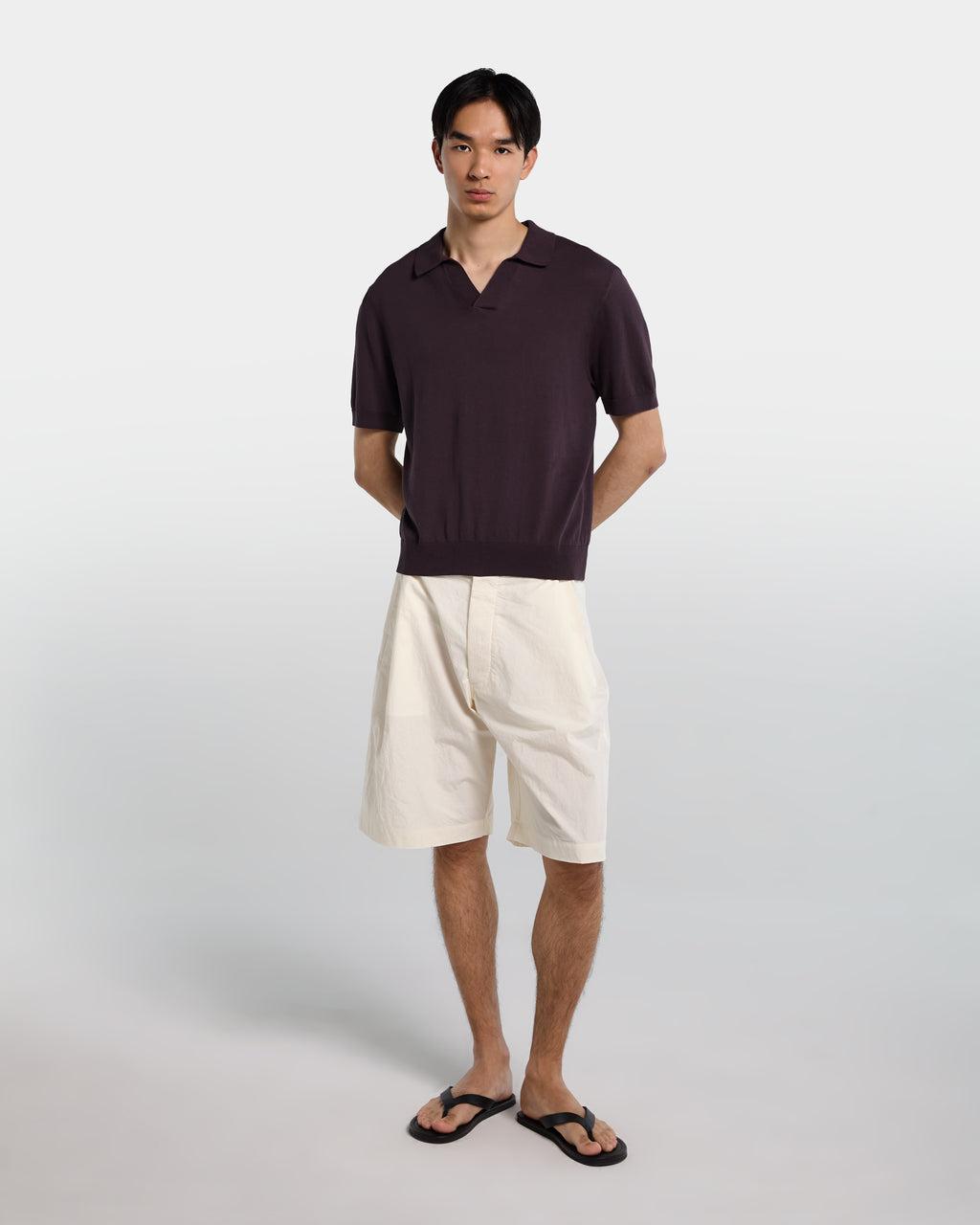 alt-image__Polo-in-cotone-marrone-con-collo-aperto
