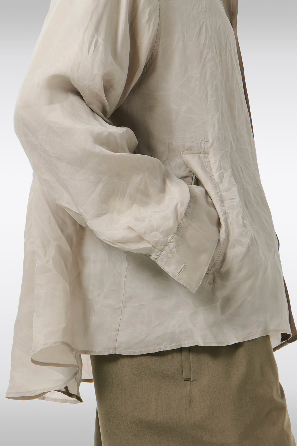 alt-image__Camicia-in-cupro-grigio-pietra-con-cappuccio---Rover-Shirt