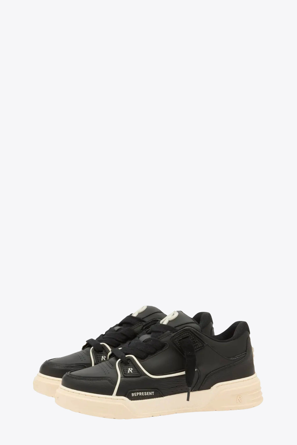 alt-image__Sneaker-bassa-nera-in-pelle-con-lacci-grossi---Studio-Sneaker
