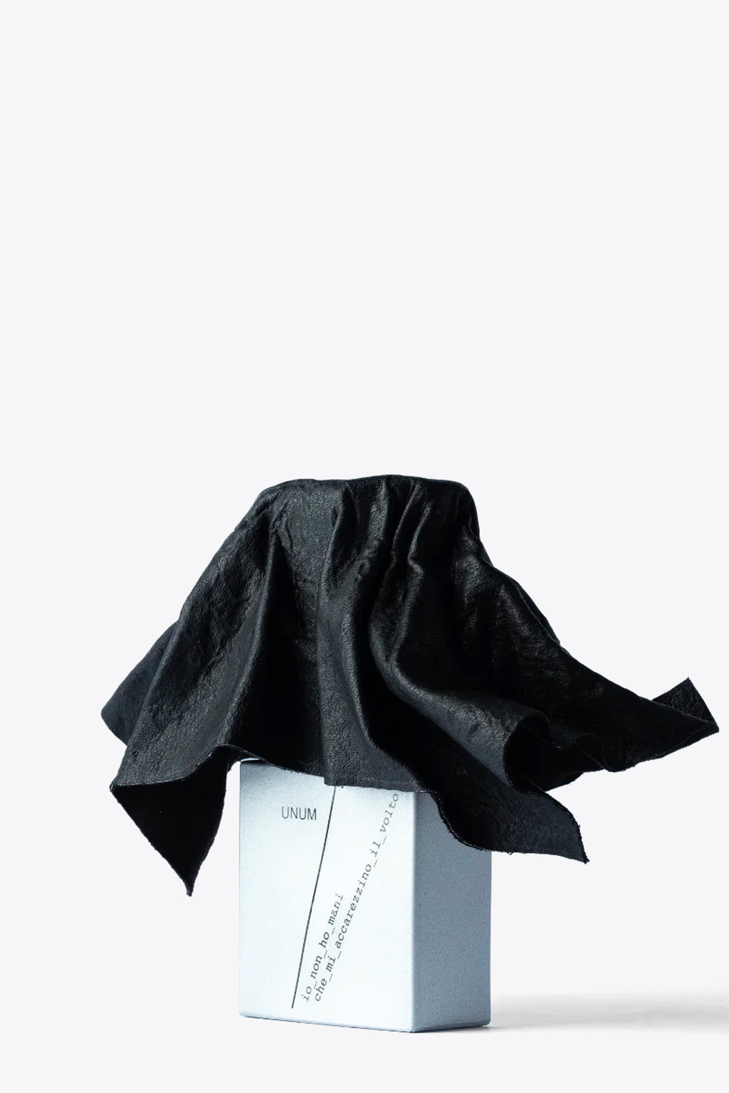 alt-image__EXTRAIT-DE-PARFUM-100-ML--Nero/bianco