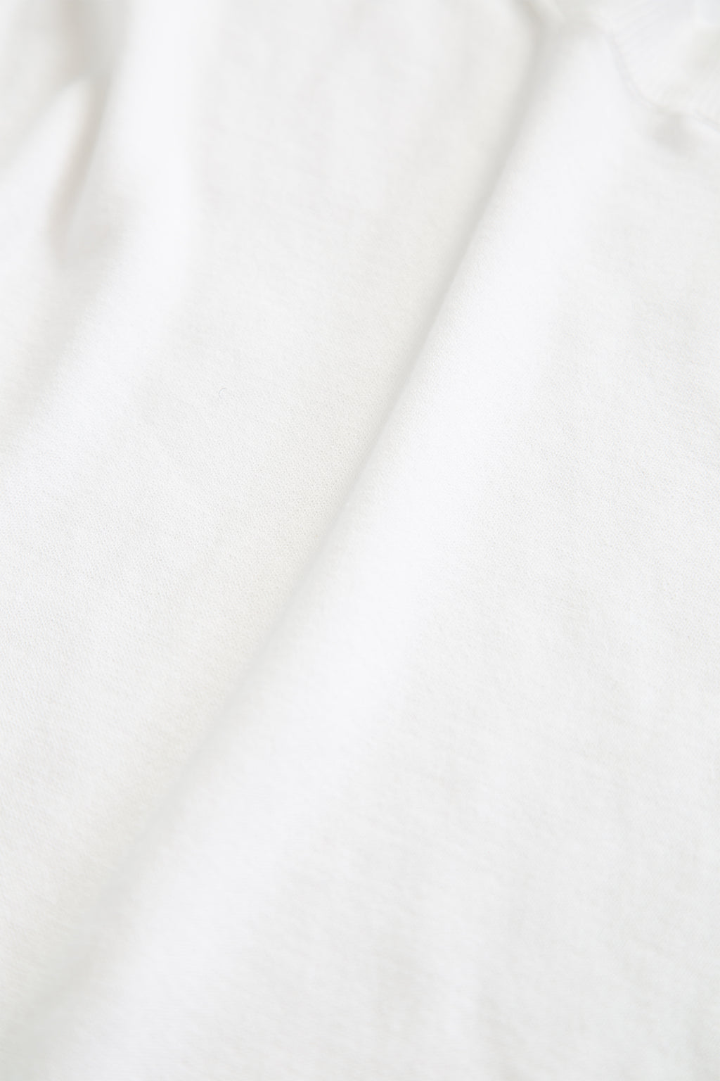 alt-image__T-shirt-bianca-in-maglieria