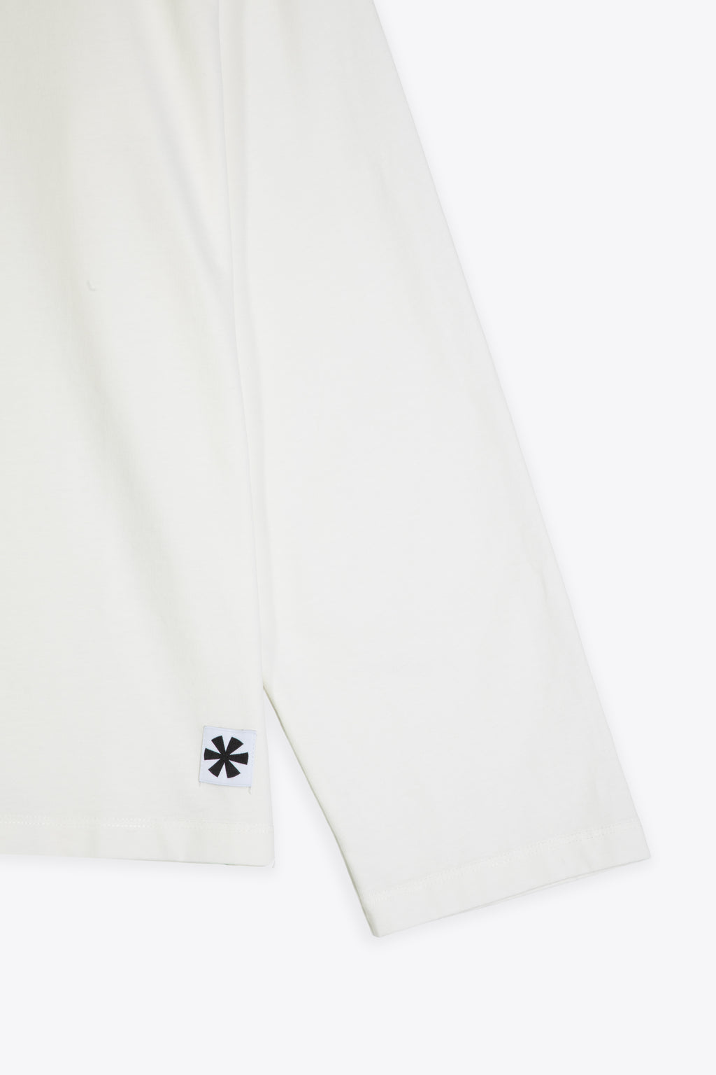 alt-image__T-shirt-boxy-fit-bianca-in-cotone-con-maniche-lunghe---Long-Sleeve-Tee-Patch-Only