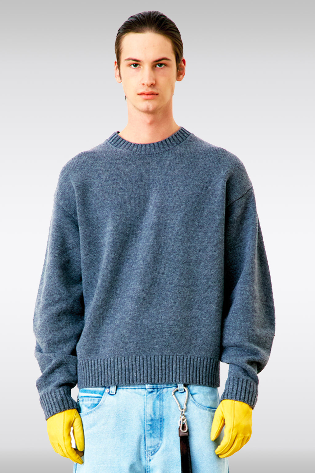 alt-image__Mid-grey-wool-boxy-fit-sweater---Wool-Cropped-Crewneck-Sweater