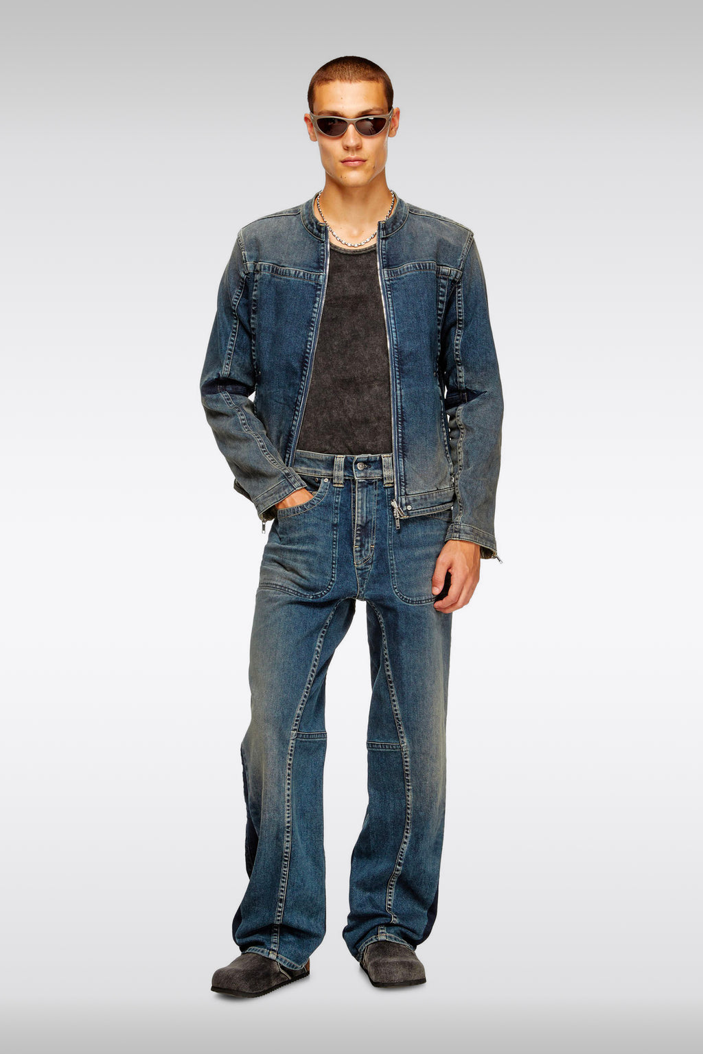 alt-image__D-MACRO-RE--Denim