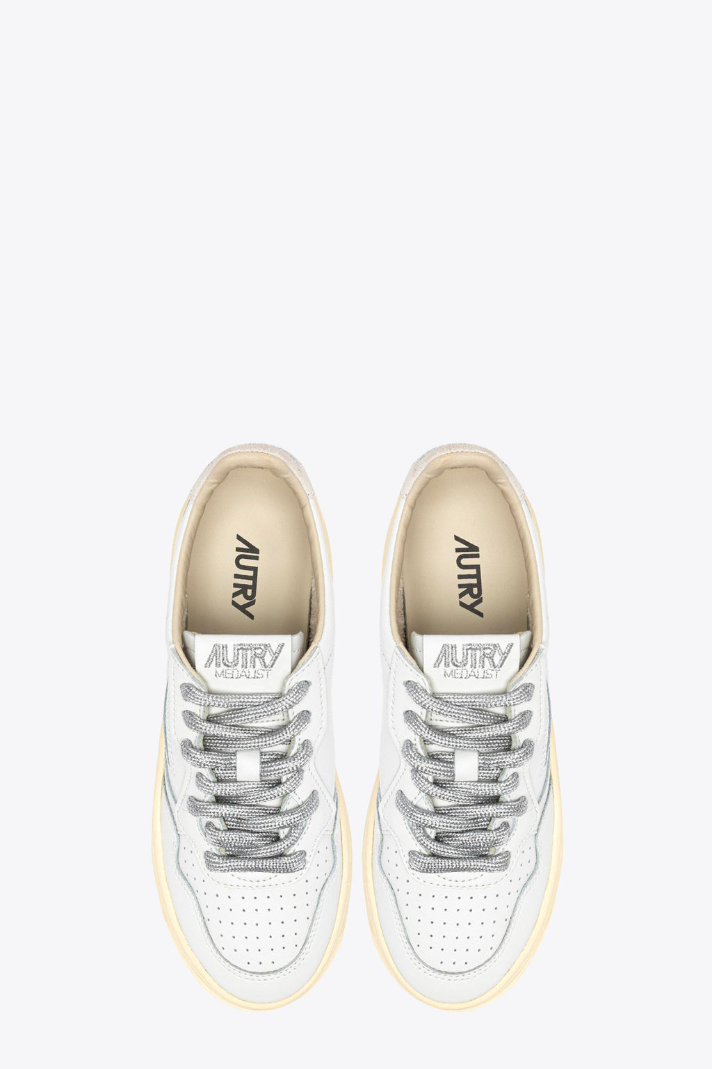 alt-image__Sneaker-bassa-in-pelle-bianca-con-lacci-argento-e-suola-platform---Medalist-Platform-Low