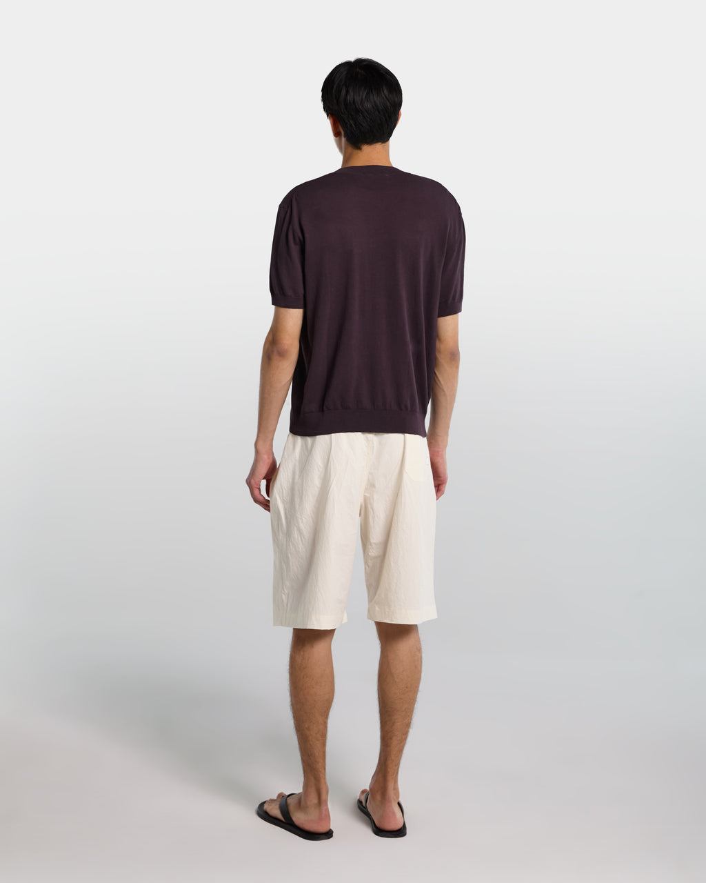 alt-image__T-shirt-in-maglia-marrone