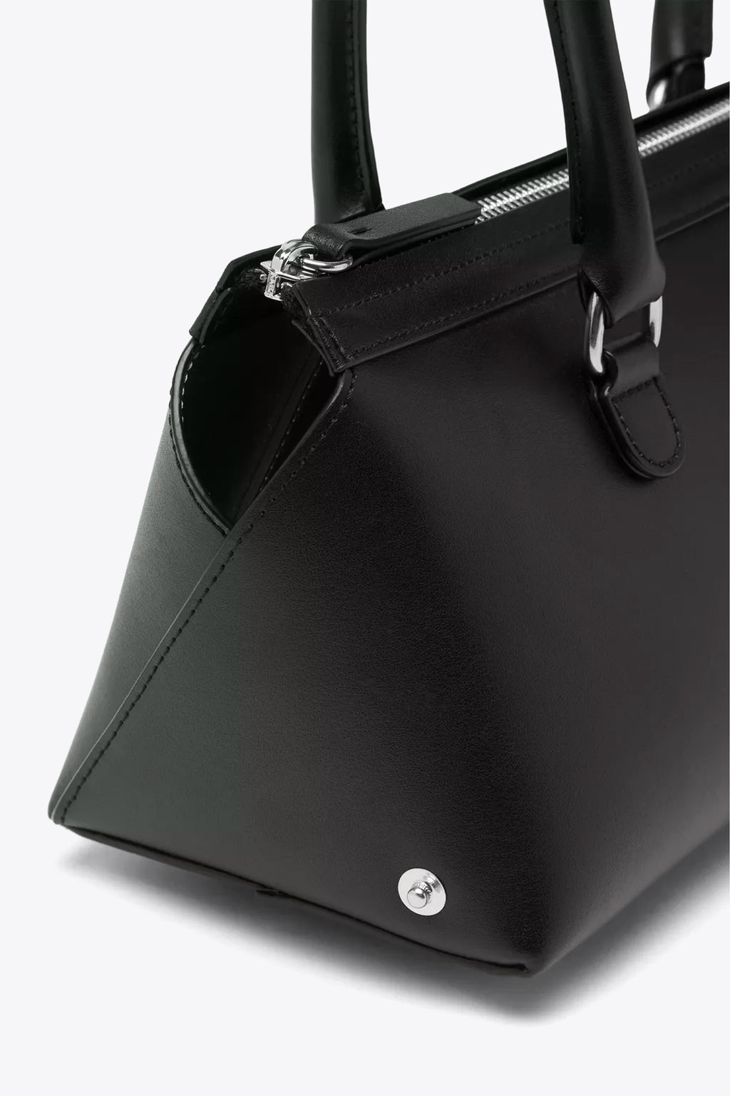 alt-image__Borsa-a-bauletto-in-pelle-nera
