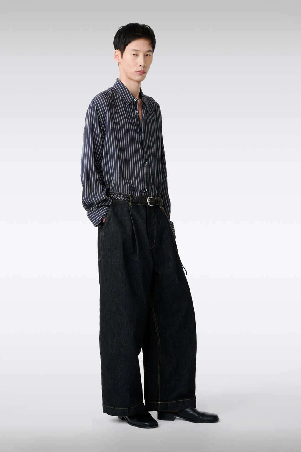 alt-image__Jeans-ballon-fit-con-pince-in-denim-nero---Puch