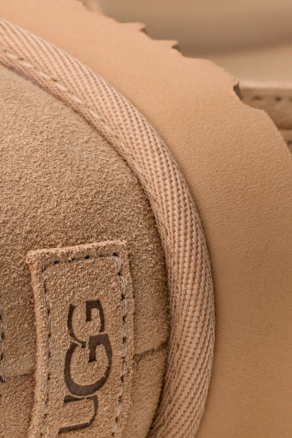 alt-image__Ciabatta-in-suede-beige-con-suola-platform---Goldenstar-Hi-Cutout-Slide