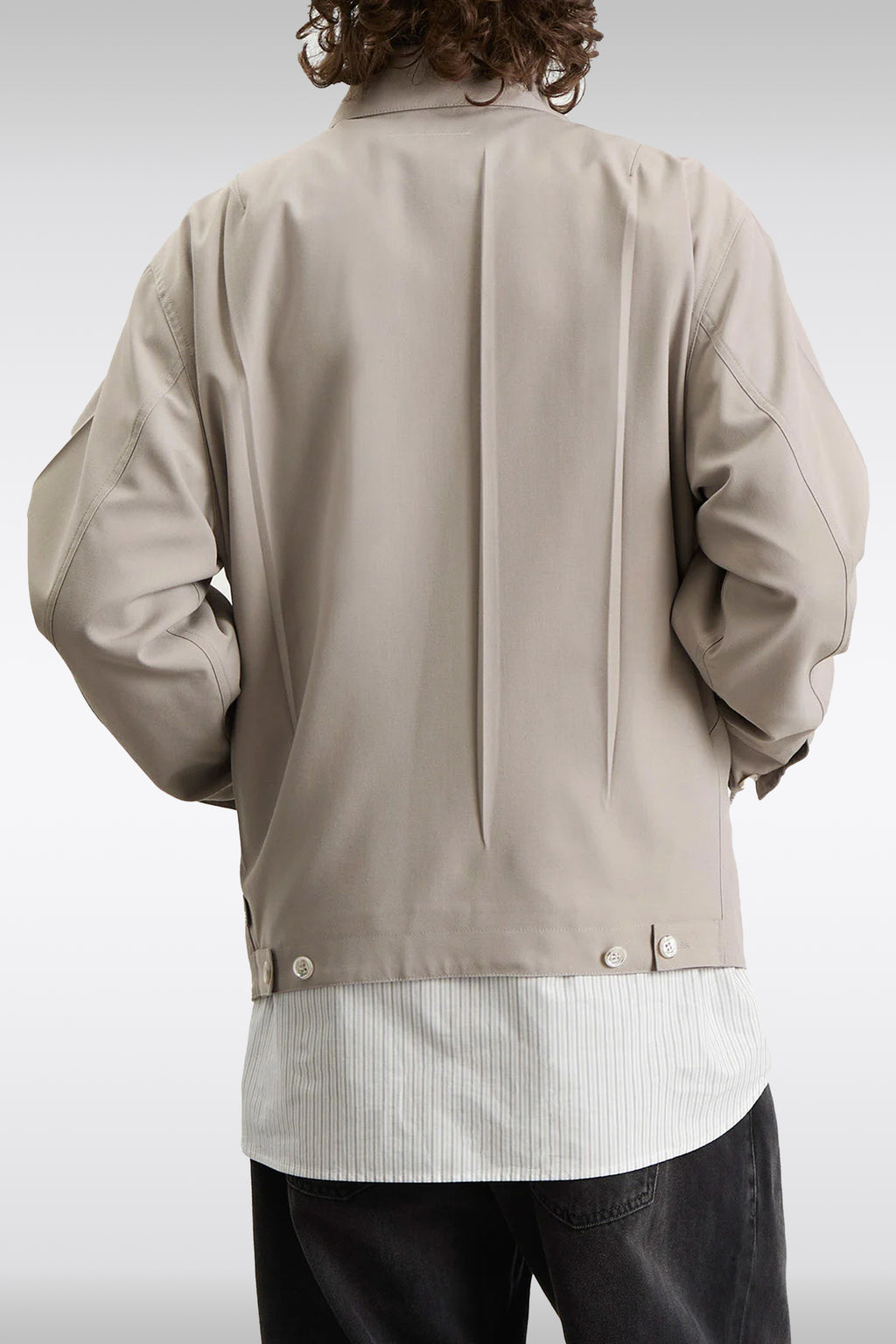 alt-image__Giacca-in-fresco-lana-grigio-chiaro-con-zip