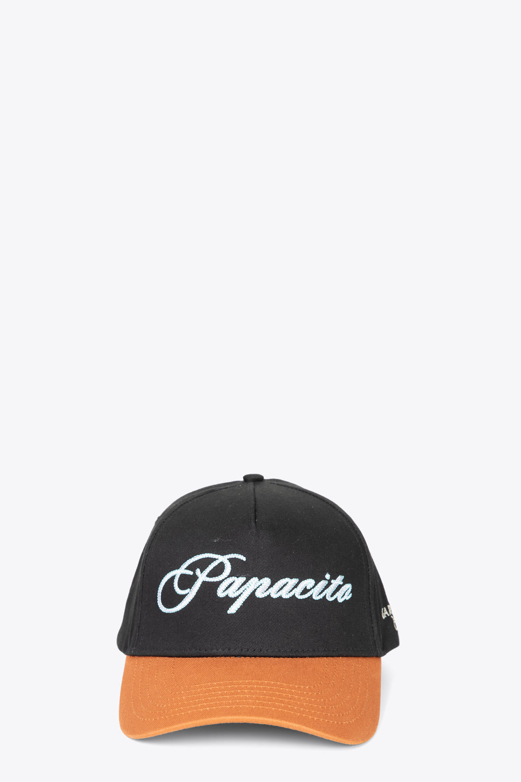 alt-image__Cappello-nero-in-cotone-con-visiera-a-contrasto-e-ricamo-frontale---Papacito-Hat
