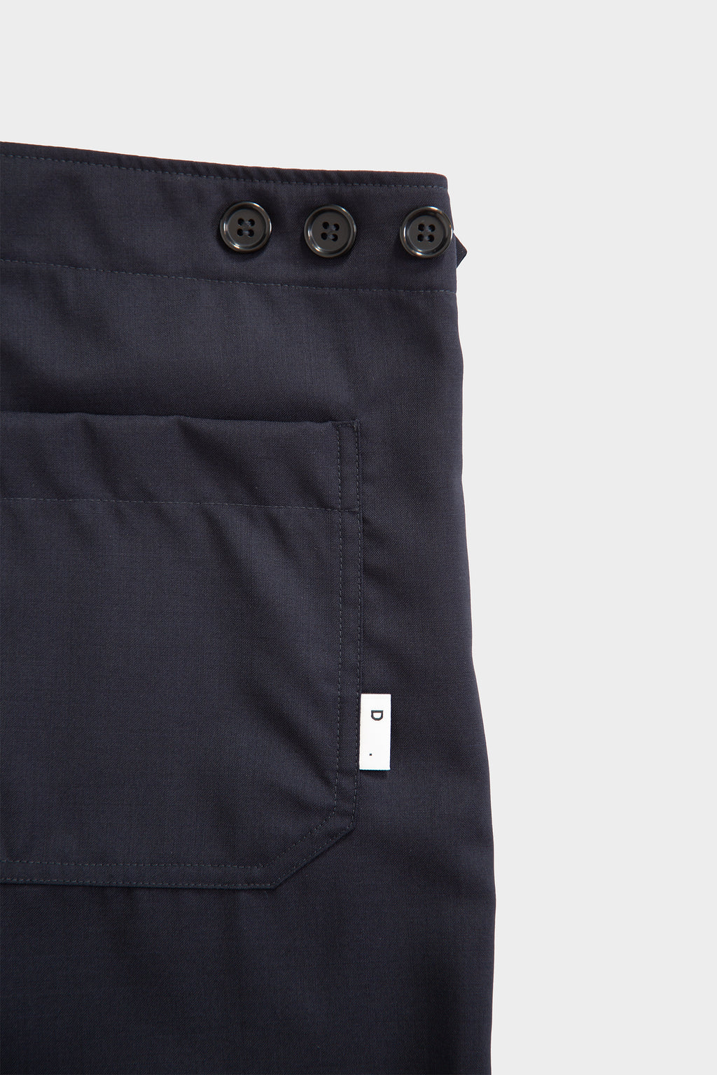 alt-image__Bermuda-baggy-in-frescolana-blu-navy