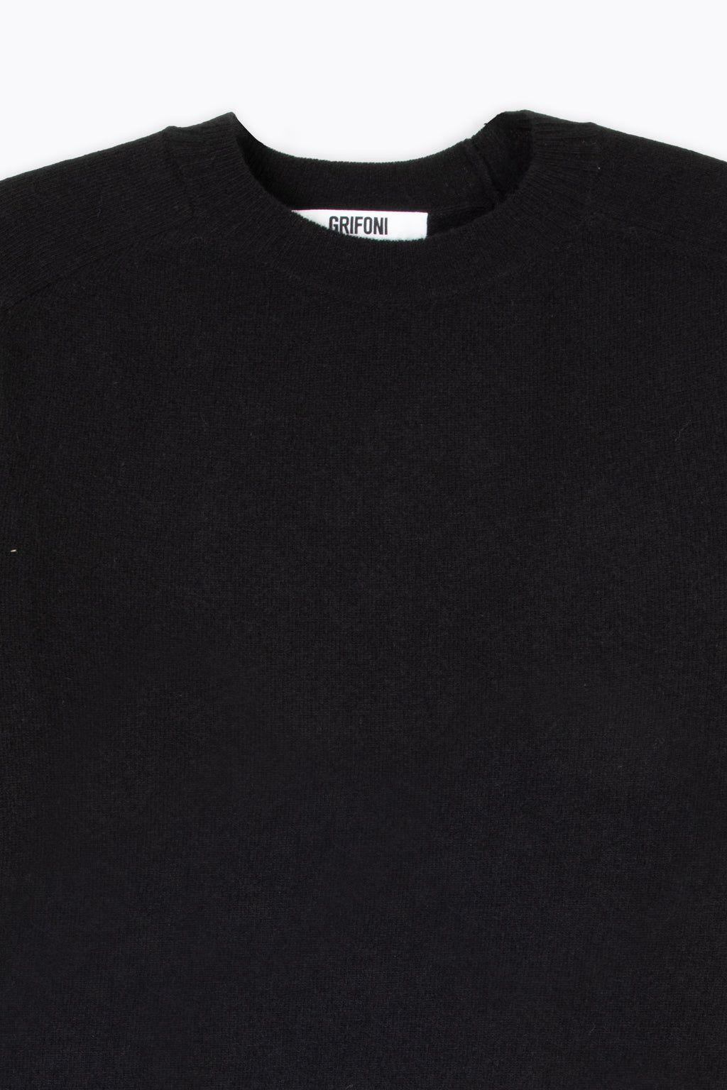 alt-image__Pullover-girocollo-nero-in-lana