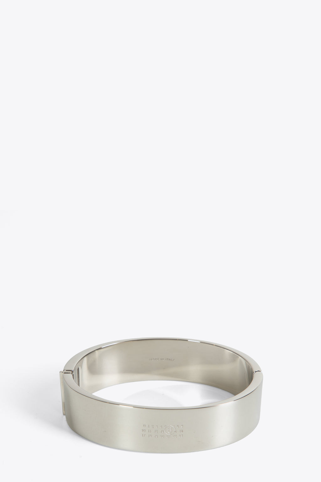 alt-image__Bracciale-rigido-in-ottone-color-argento-con-logo