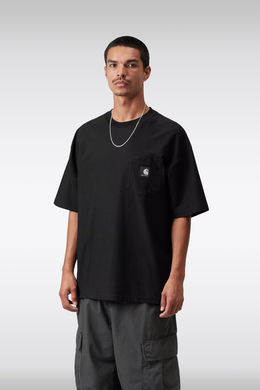 alt-image__T-shirt-nera-in-cotone-con-tasca-e-logo-al-petto---S/S-OG-Loose-Pocket-T-Shirt