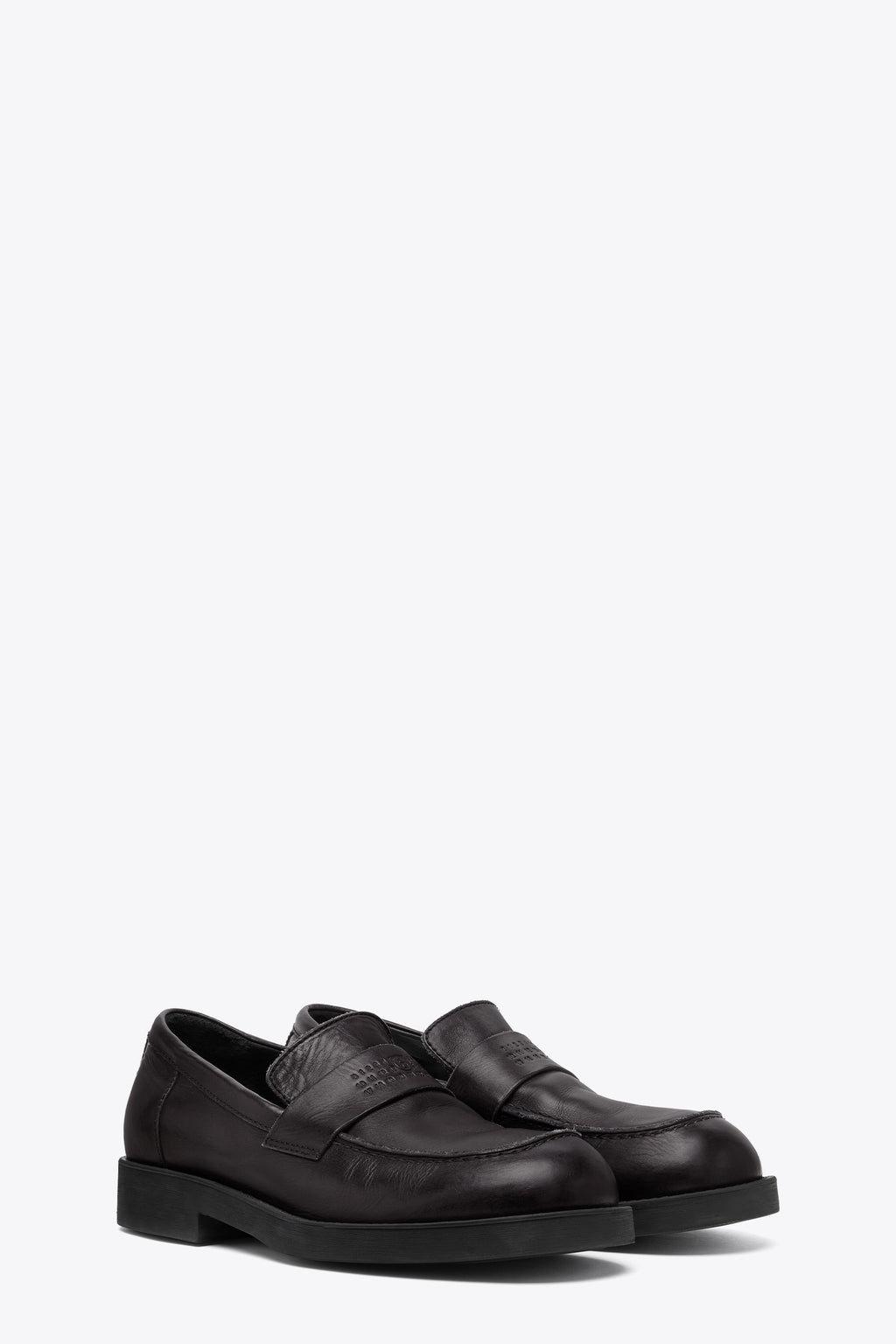 alt-image__Black-leather-loafer-with-numerical-logo