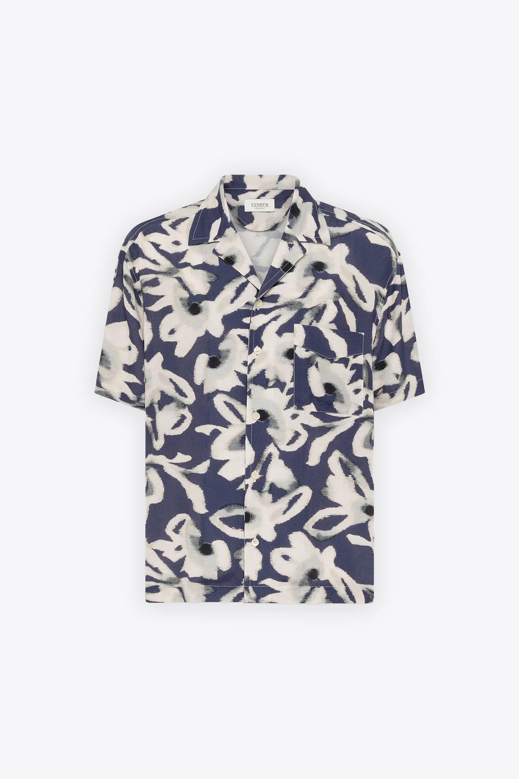 alt-image__Camicia-bowling-in-viscosa-blu-e-panna-con-stampa-floreale