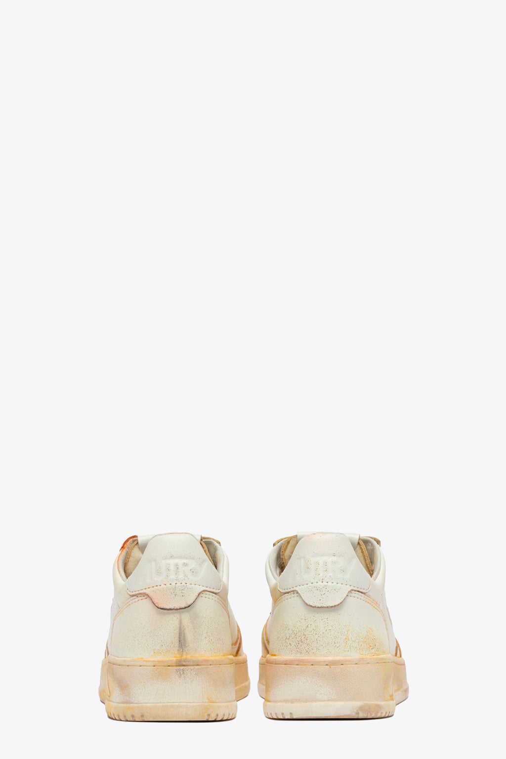 alt-image__White-distressed-leather-lace-up-low-sneaker---Medalist-Sup-Vint-Low