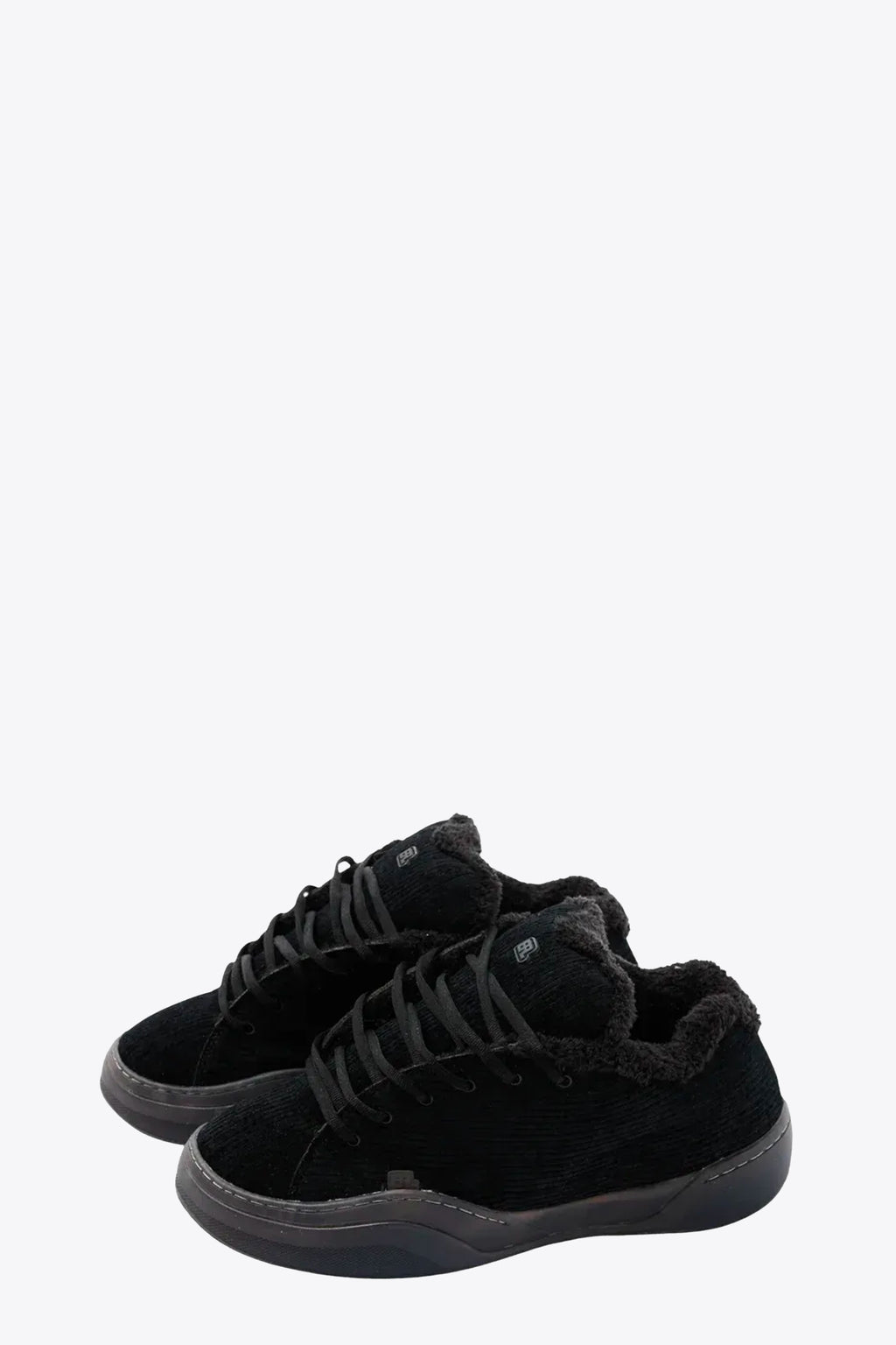 alt-image__Sneaker-bassa-nera-in-velluto-a-coste---Unisex-Corduroy-Vamp-Sneaker