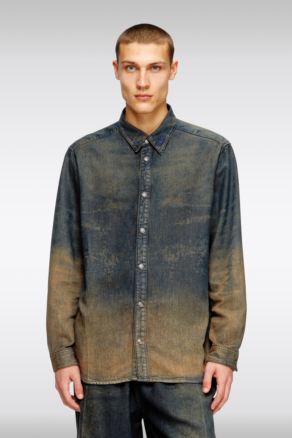 alt-image__Camicia-in-denim-degradè-blu-sabbiato---D-Simply-S8