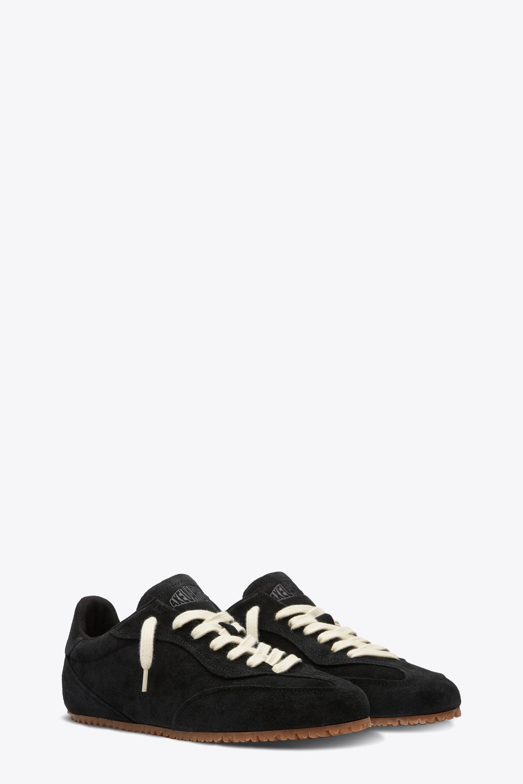 alt-image__Sneaker-bassa-nera-in-suede-con-suola-caramello---Daze-Runner