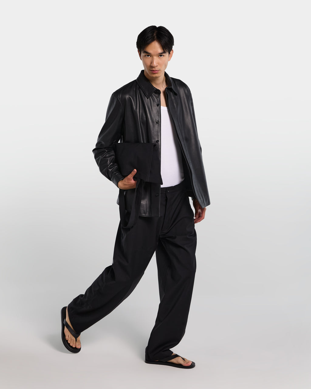 alt-image__Camicia-relaxed-fit-in-pelle-nera---Chicago-Leather-Shirt