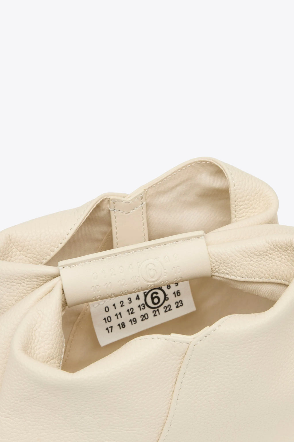 alt-image__Borsa-Japanese-in-pelle-drappeggiata-panna