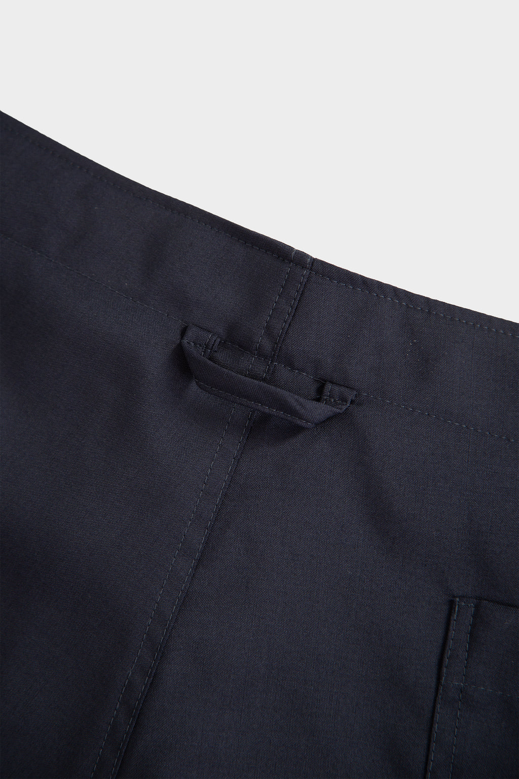 alt-image__Pantalone-in-frescolana-blu-navy-con-vita-regolabile