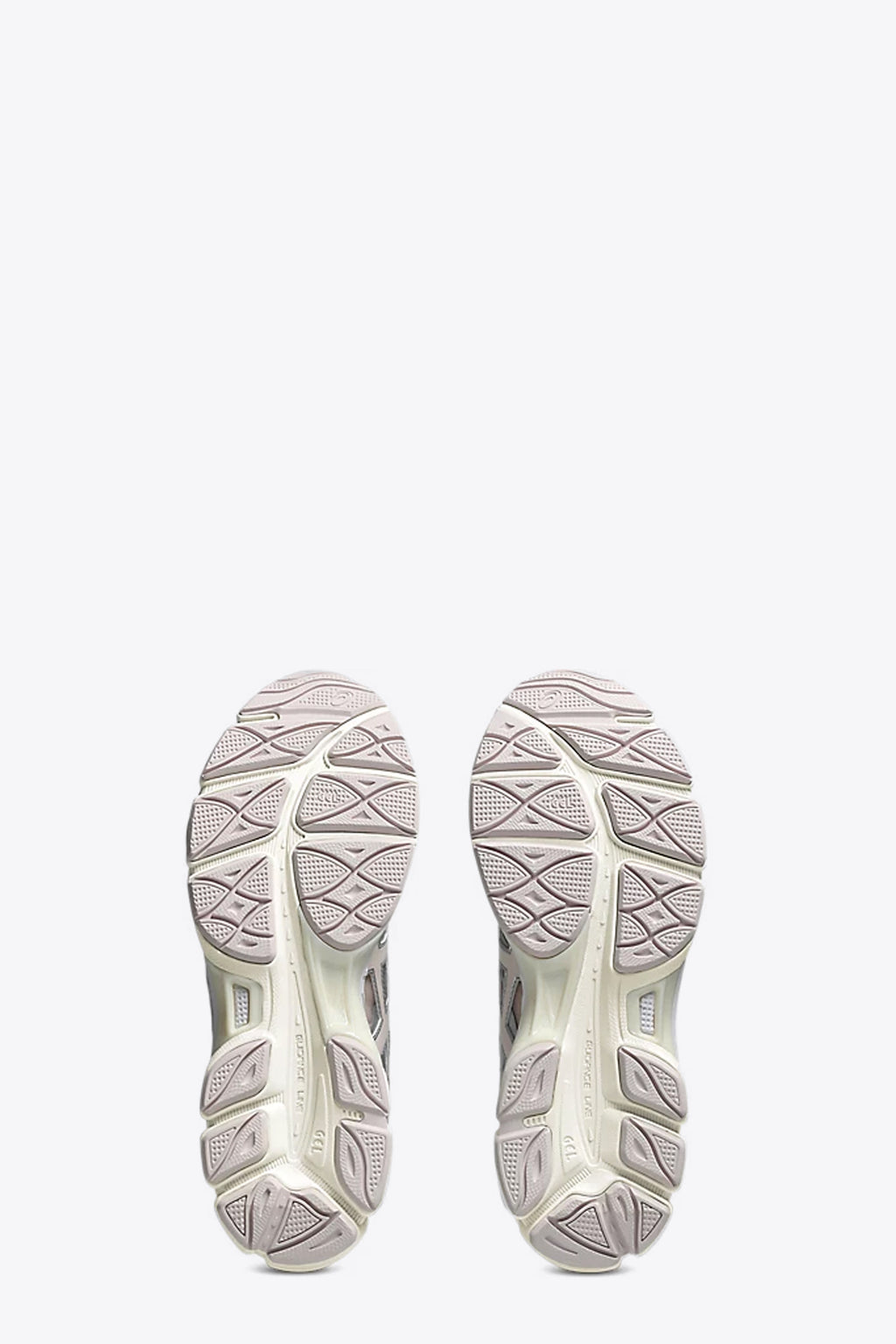 alt-image__Sneaker-bassa-in-mesh-rosa-e-dettagli-argento---Asics-Gel-Cumulus-16