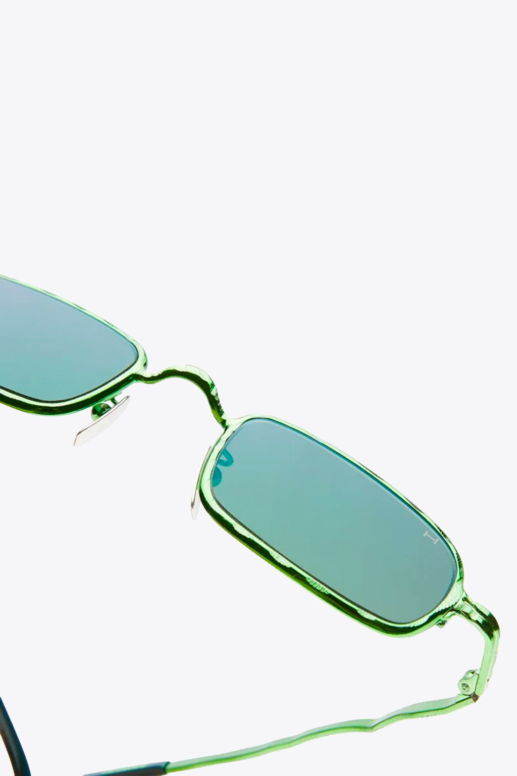 alt-image__Green-hammered-metal-squared-sunglasses---Z18