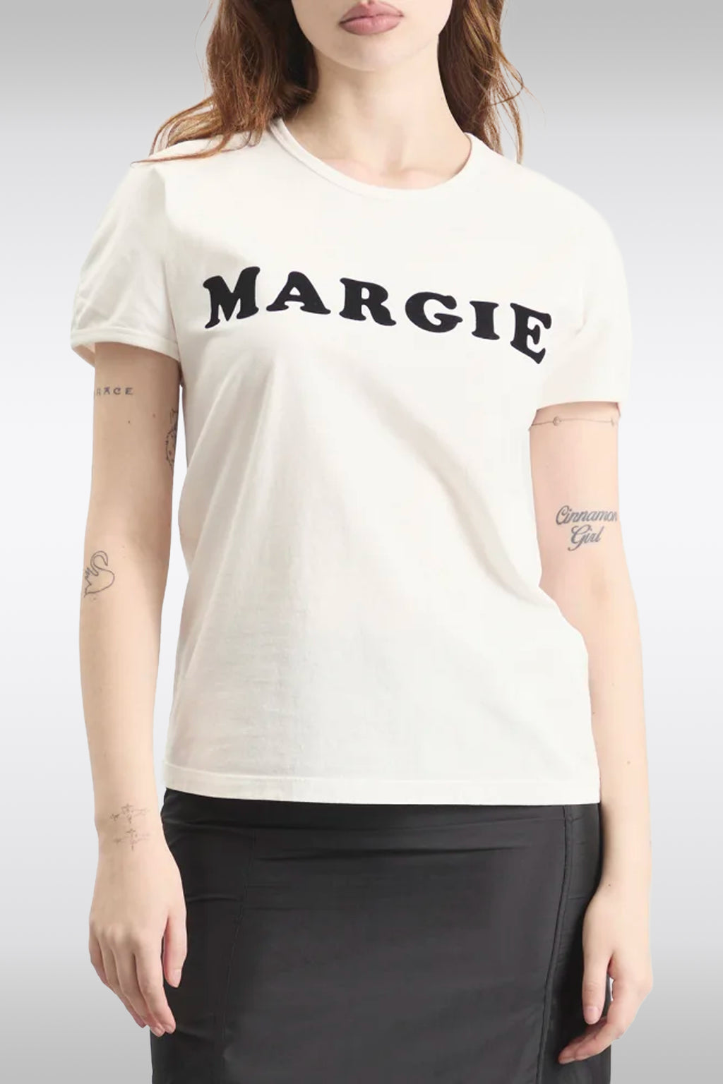 alt-image__T-shirt-bianca-in-cotone-con-stampa-floccata