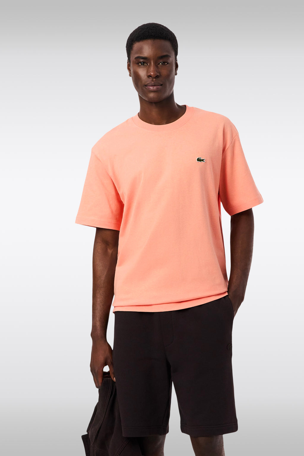 alt-image__T-shirt-loose-fit-in-cotone-rosa-salmone-con-logo-ricamato-al-petto