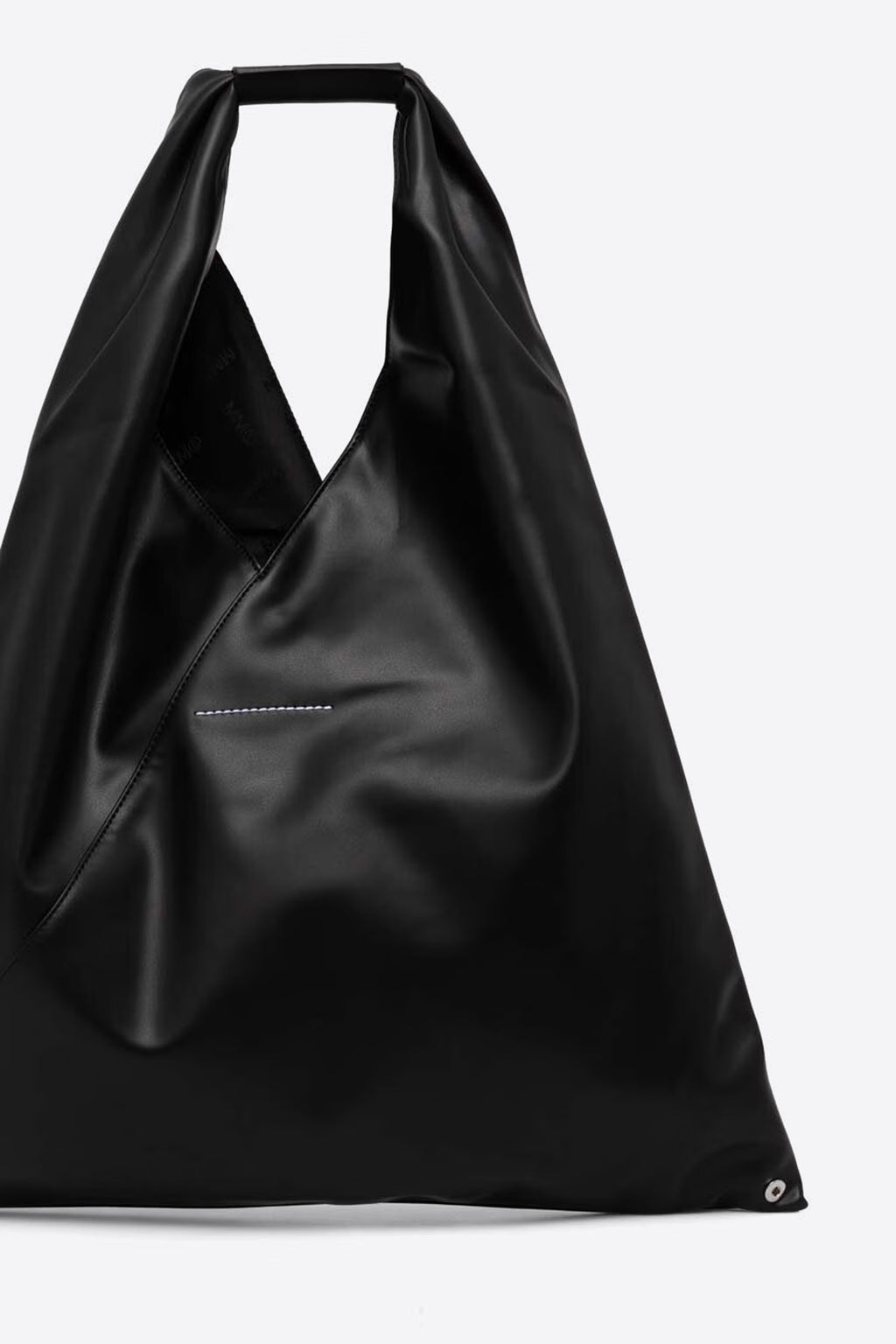 alt-image__Borsa-triangolare-Japanese-in-similpelle-nera