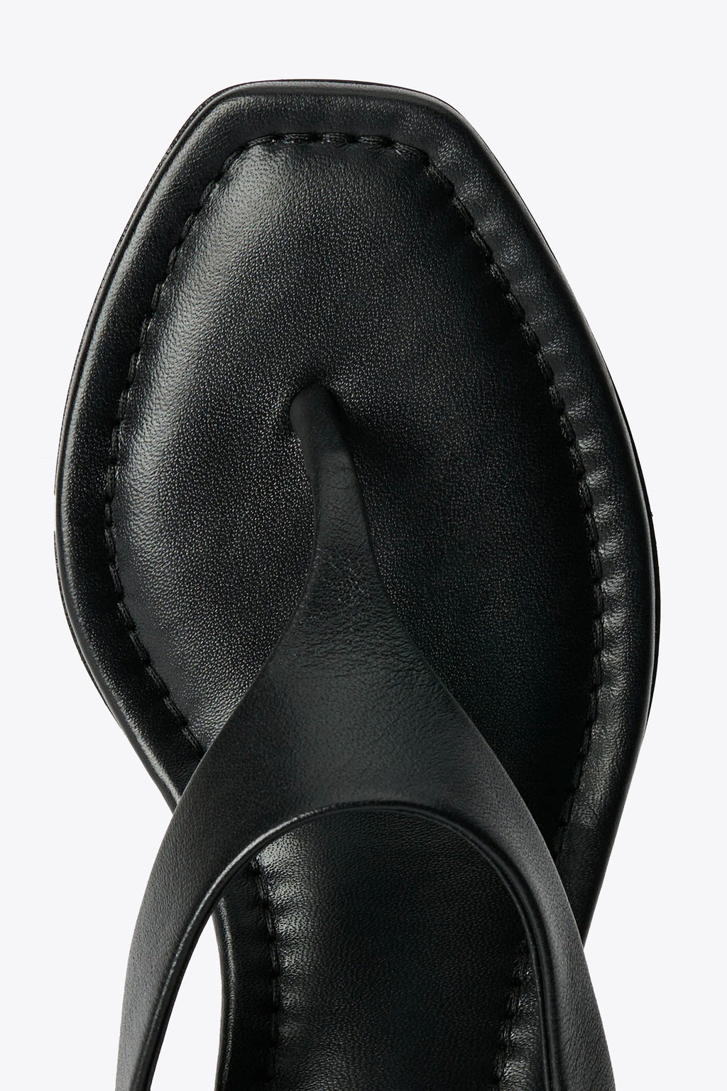 alt-image__Sandalo-ad-infradito-nero-in-pelle-con-tacco---Karasu-Sandal