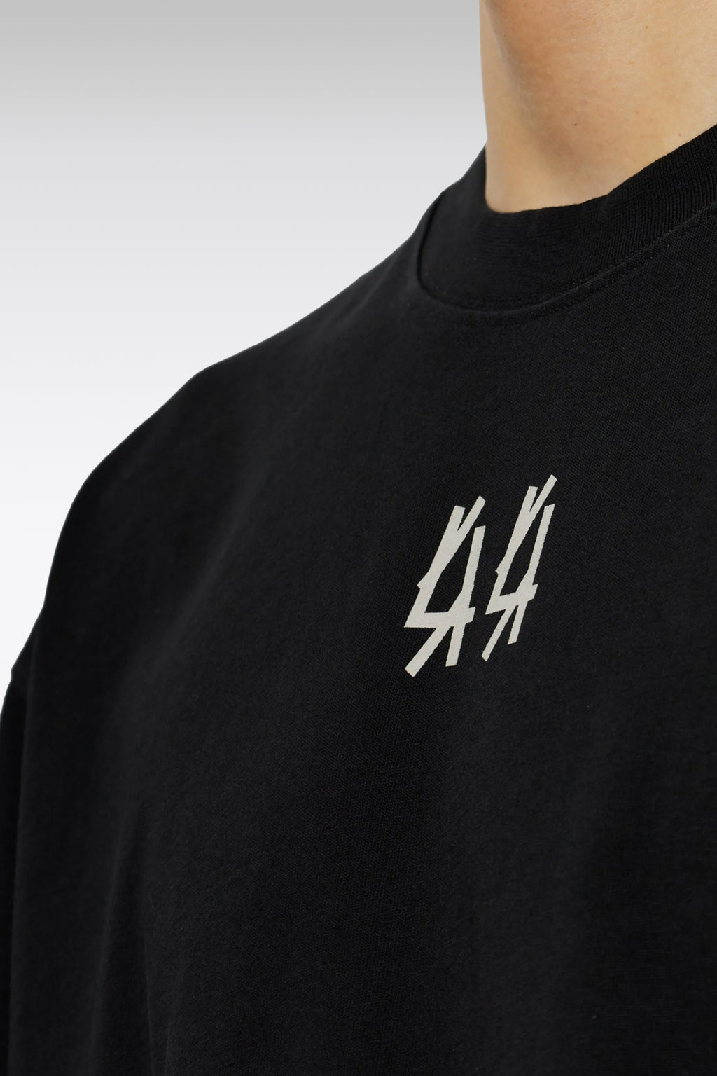 alt-image__T-shirt-nera-in-cotone-con-logo-al-petto-e-sul-retro---44-Slashed-Tee