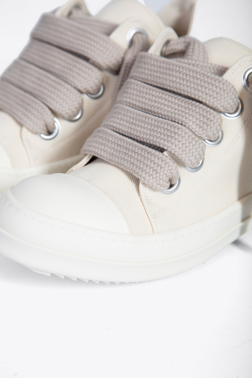 alt-image__Off-white-denim-lace-up-low-sneakers-with-chunky-laces---Jumbolace-Low-Sneaks