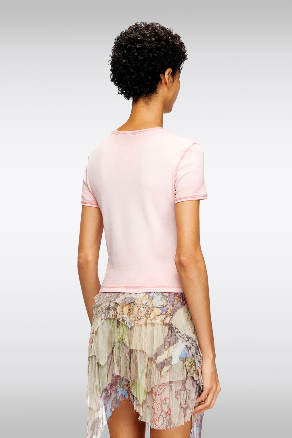 alt-image__T-shirt-in-cotone-a-costine-rosa-con-cuore-al-petto---T-Ele