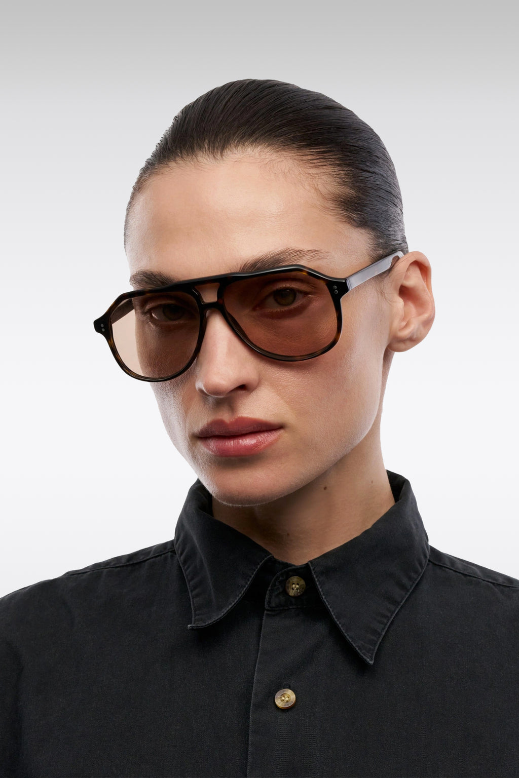 alt-image__Occhiali-aviator-in-acetato-tartarugato-con-lente-marrone---Sally