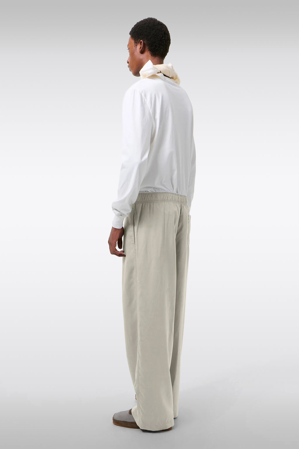 alt-image__LEISURE-TROUSER-Grigio