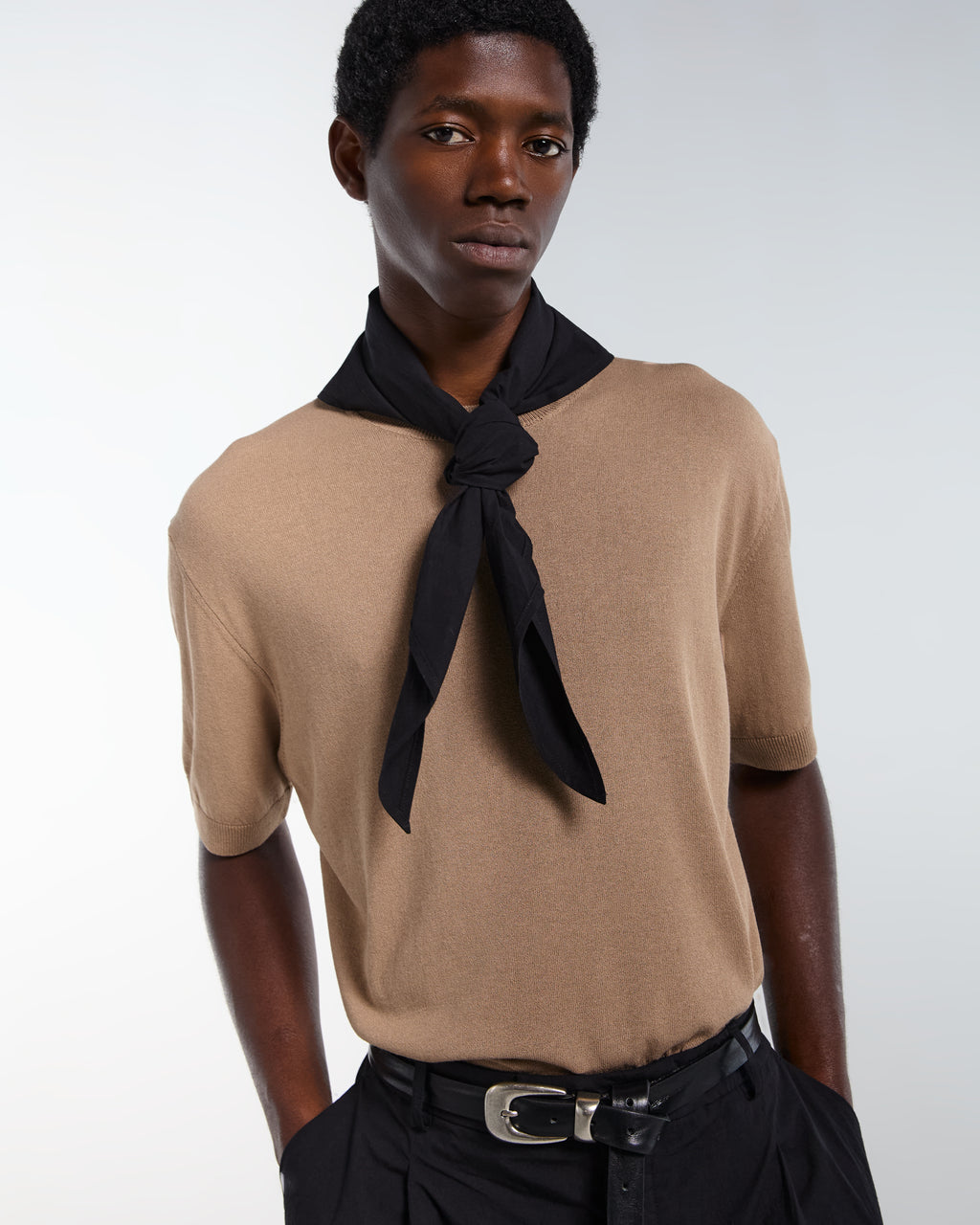alt-image__T-shirt-in-viscosa-color-cammello