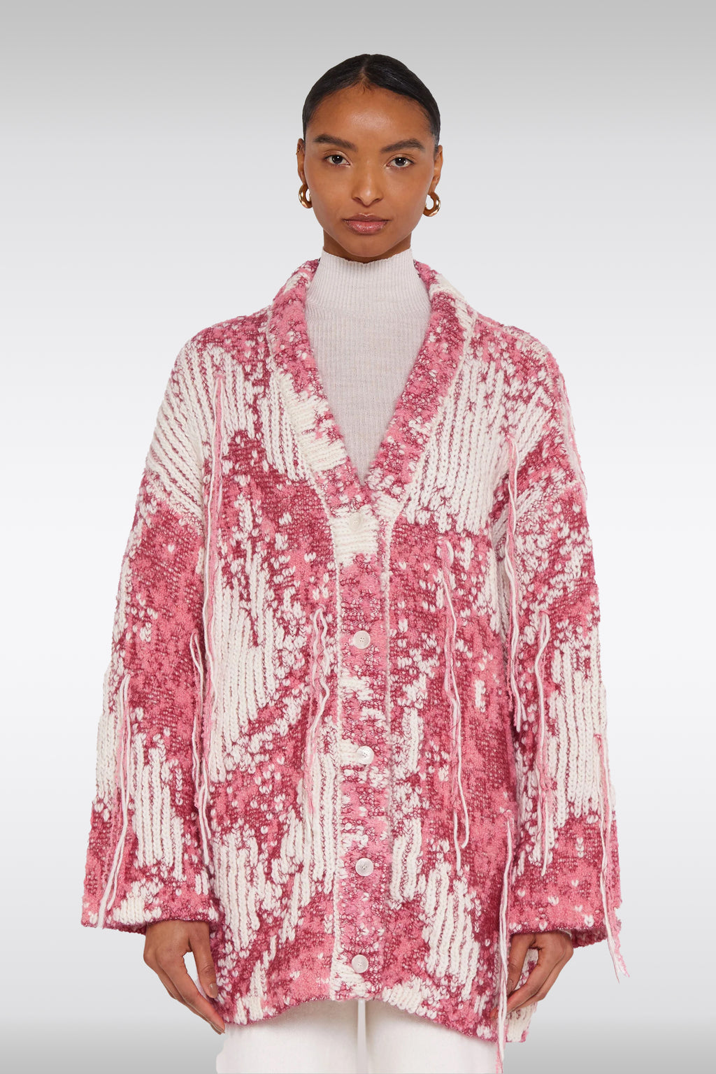 alt-image__Cardigan-oversized-rosa-e-panna-con-lavorazione-jacquard---Kitted-Cardigan-Over-Fit