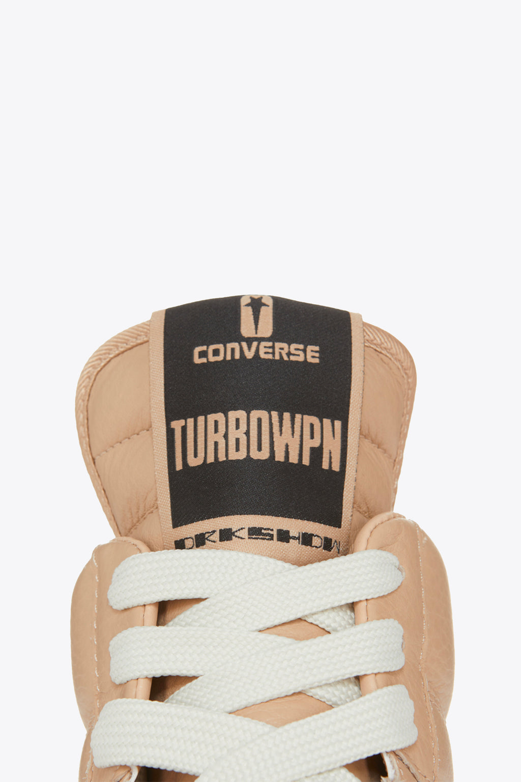 alt-image__Sneaker-in-pelle-beige-in-collaborazione-con-Converse---Turbowpn