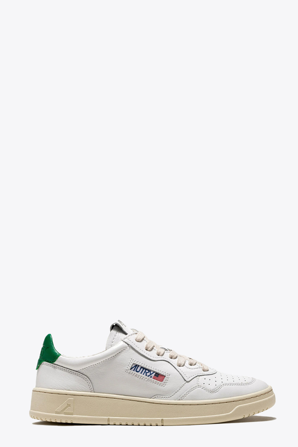 alt-image__White-leather-low-sneaker-with-green-back-tab---Medalist