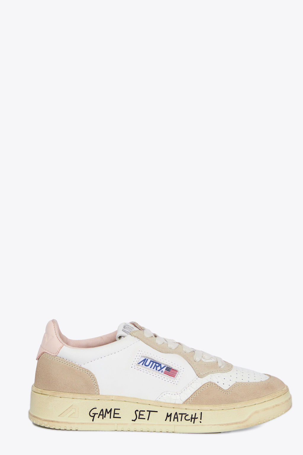 alt-image__White-leather-low-sneaker-with-slogan-print---Medalist