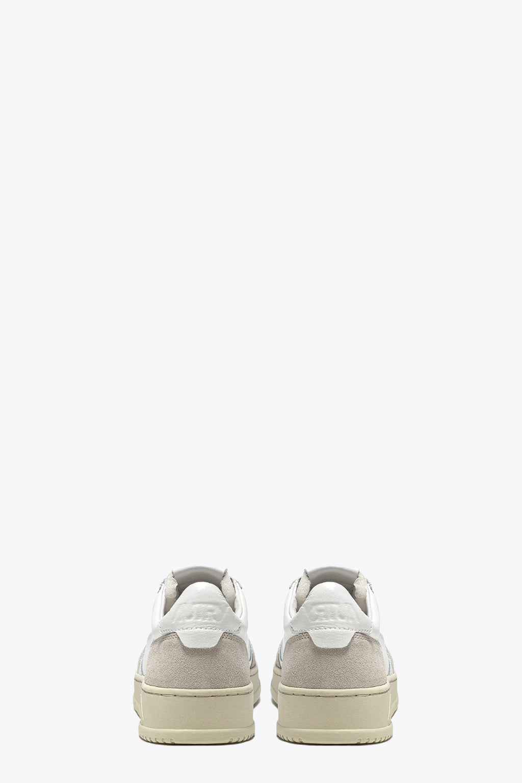 alt-image__White-leather-low-sneaker-with-suede-panels---Medalist