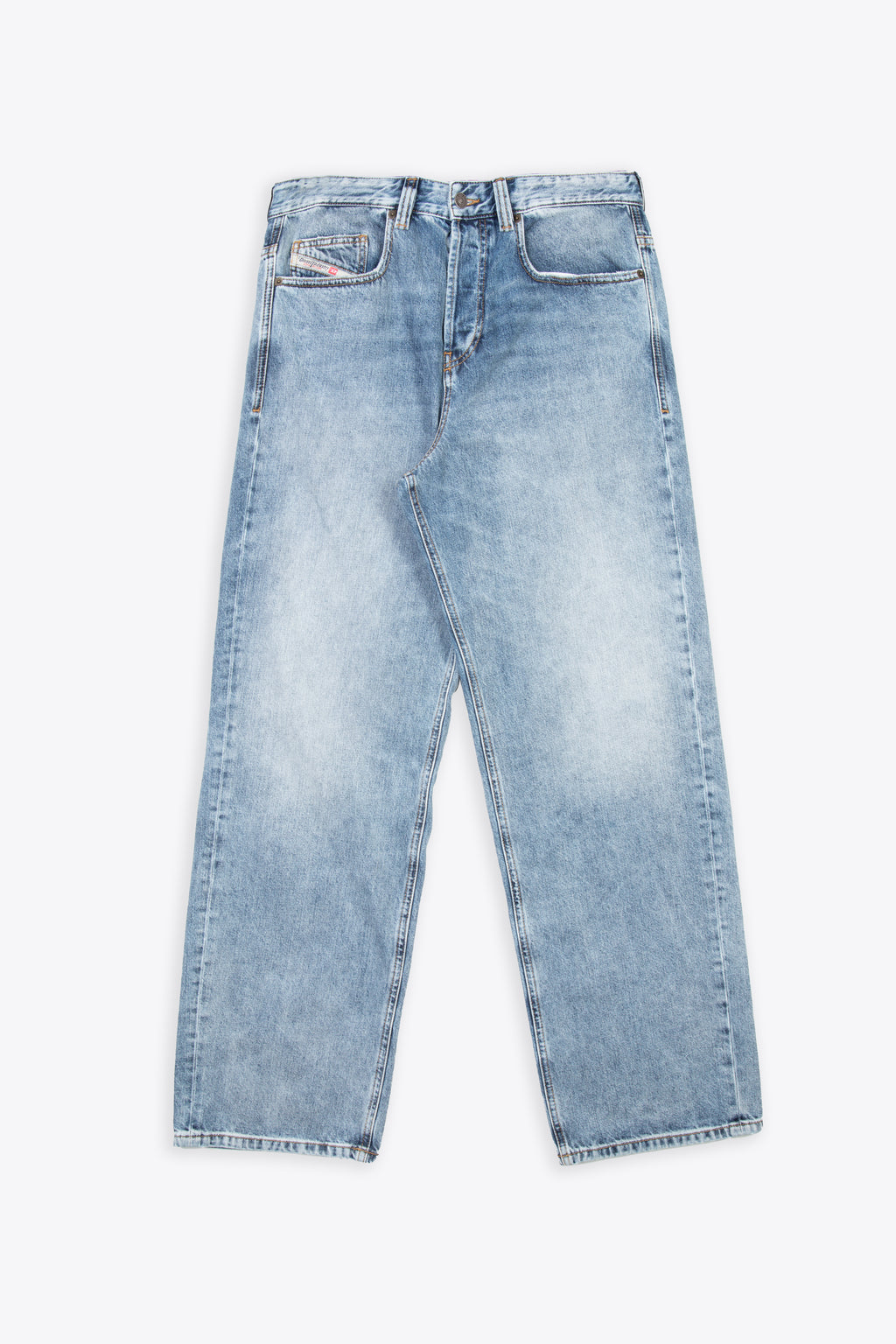 alt-image__Faded-light-blue-loose-fit-jeans---2001-D-Macro