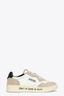 White leather low sneaker with black back tab - Medalist 