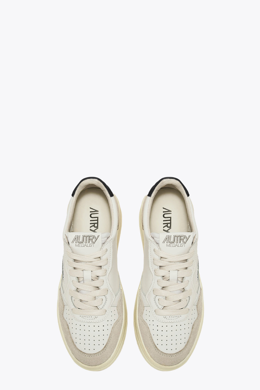 alt-image__White-leather-low-sneaker-with-suede-detail-and-black-tab---Medalist
