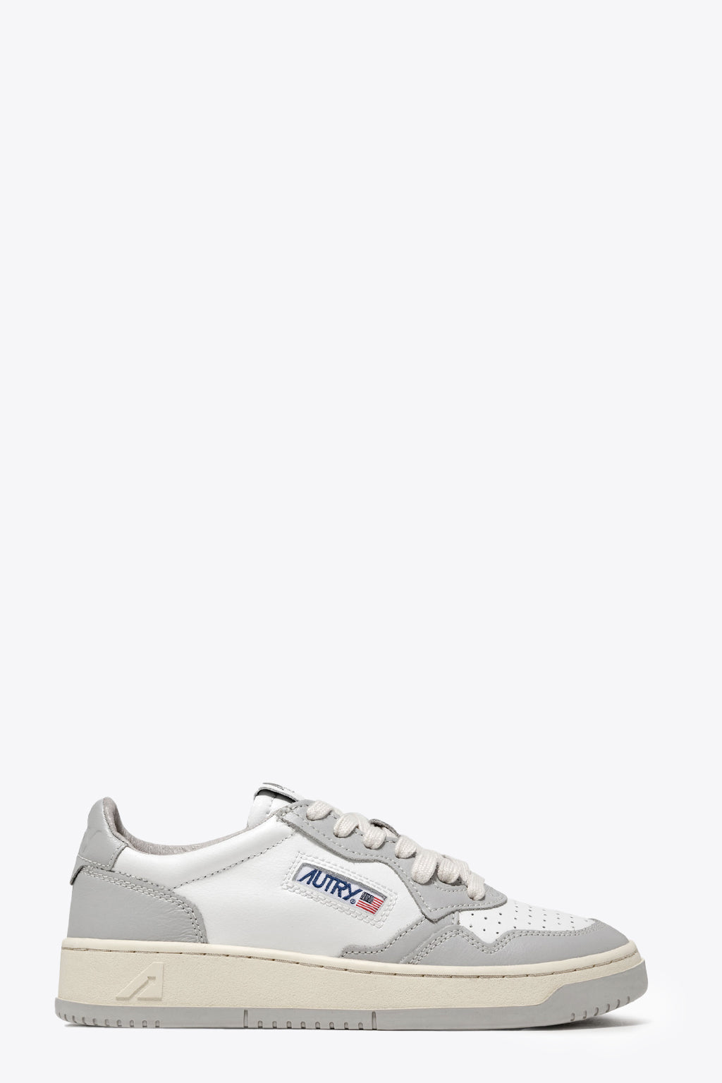 alt-image__Grey-and-white-leather-low-sneaker---Medalist