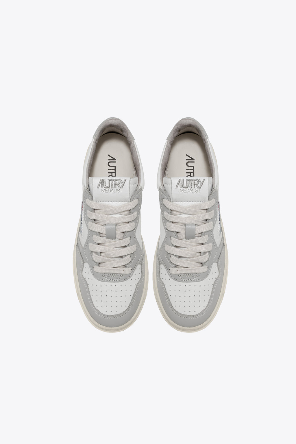 alt-image__Grey-and-white-leather-low-sneaker---Medalist